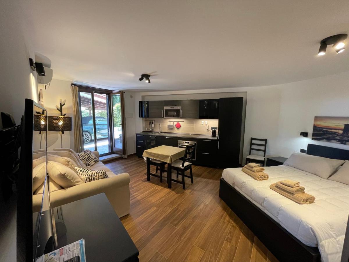 John Sea Suites Giardini Naxos Exteriér fotografie