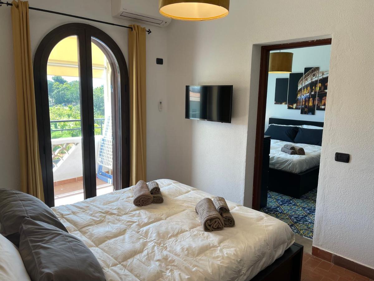 John Sea Suites Giardini Naxos Exteriér fotografie
