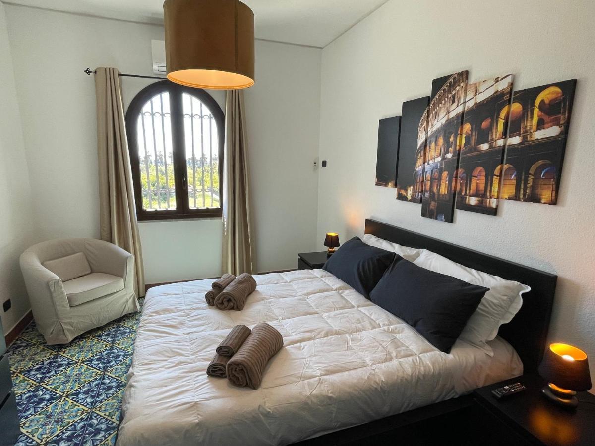 John Sea Suites Giardini Naxos Exteriér fotografie