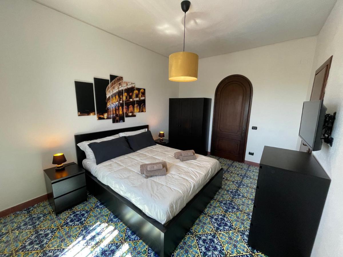 John Sea Suites Giardini Naxos Exteriér fotografie