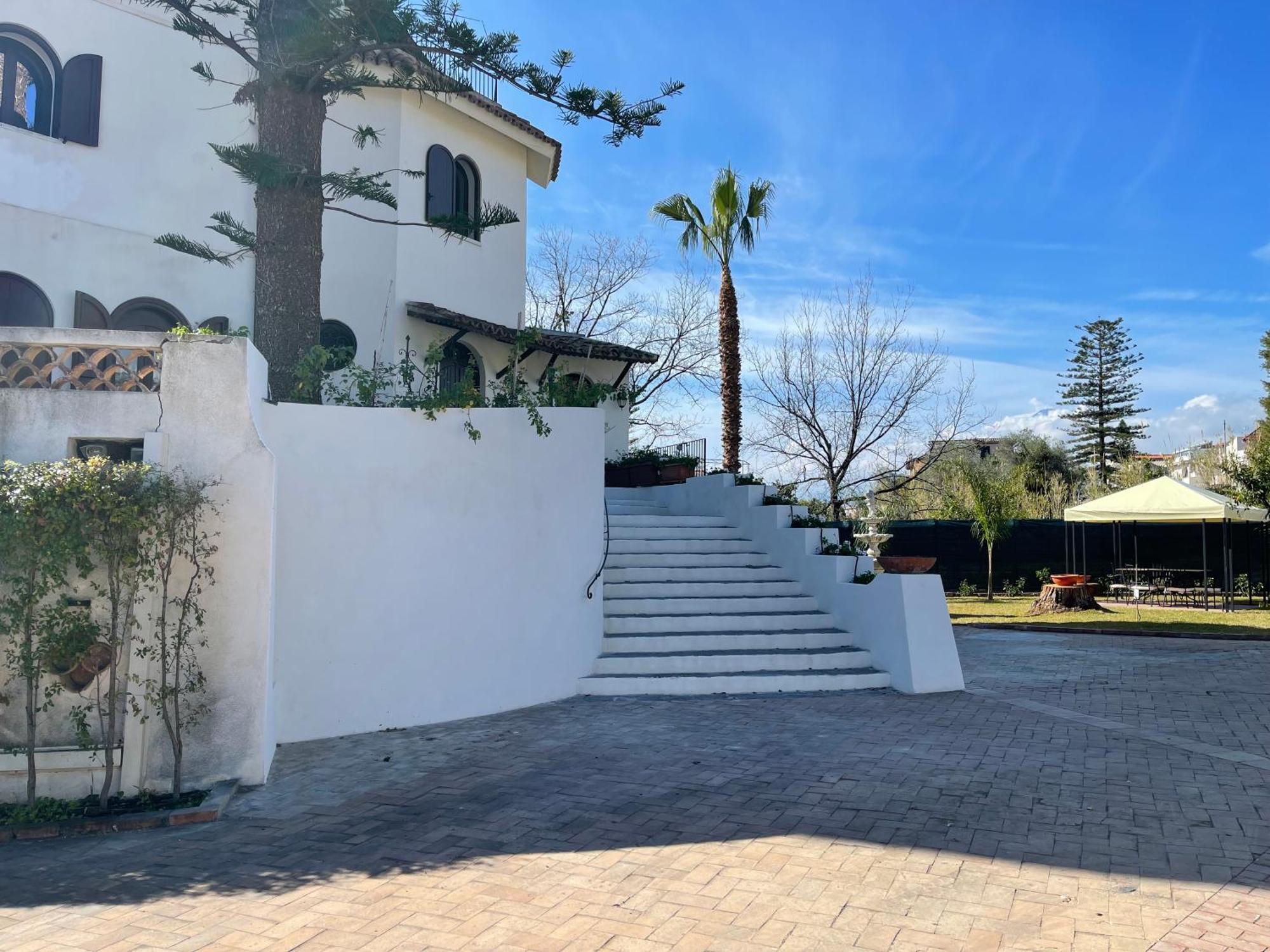 John Sea Suites Giardini Naxos Exteriér fotografie